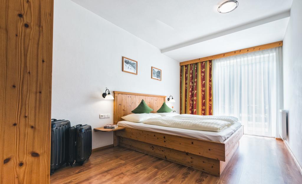 Apparthotel Alpenchalet Neukirchen am Großvenediger Exteriör bild